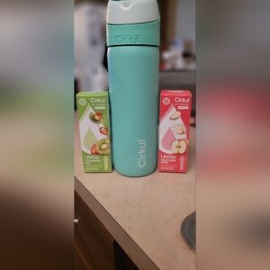 Cirkul 26oz StrawSip Flip Bottle